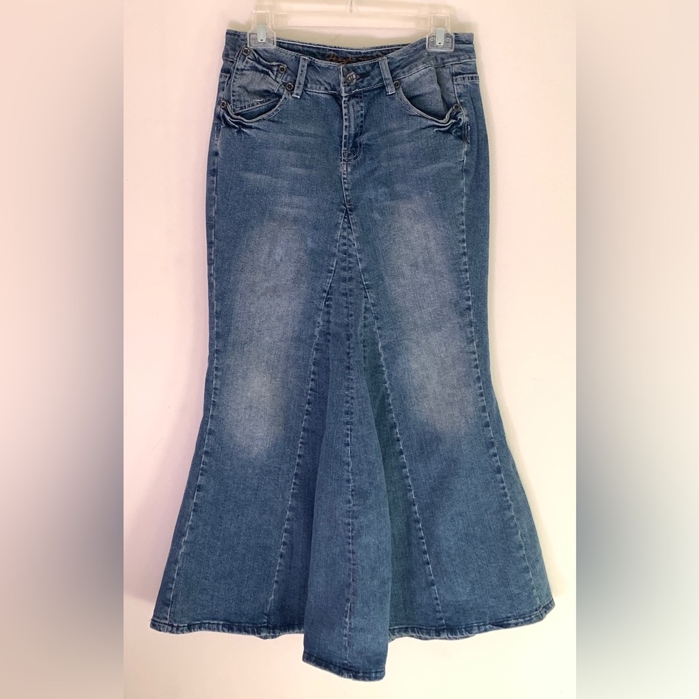 Denim maxi skirt